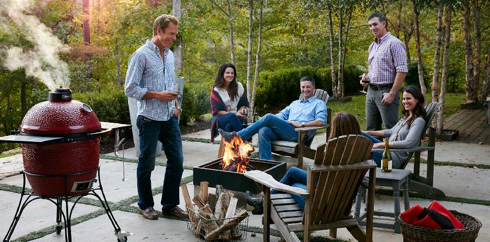 How Does a Kamado Grill Work and What Fuels Does It Use?